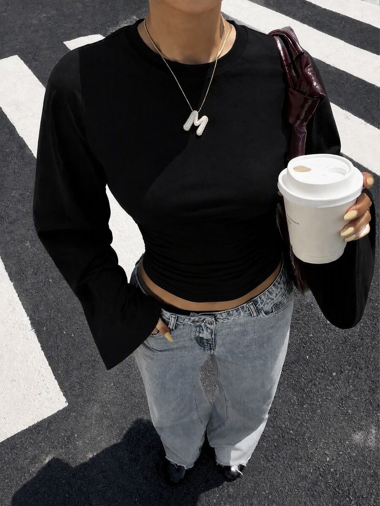 Blusa Negra de Manga Murciélago — vista 2
