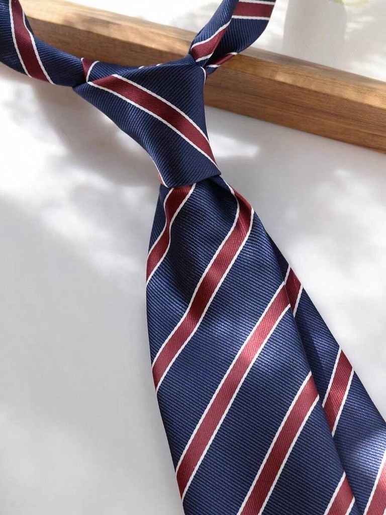 Corbata Azul Marino y Borgoña — vista 5