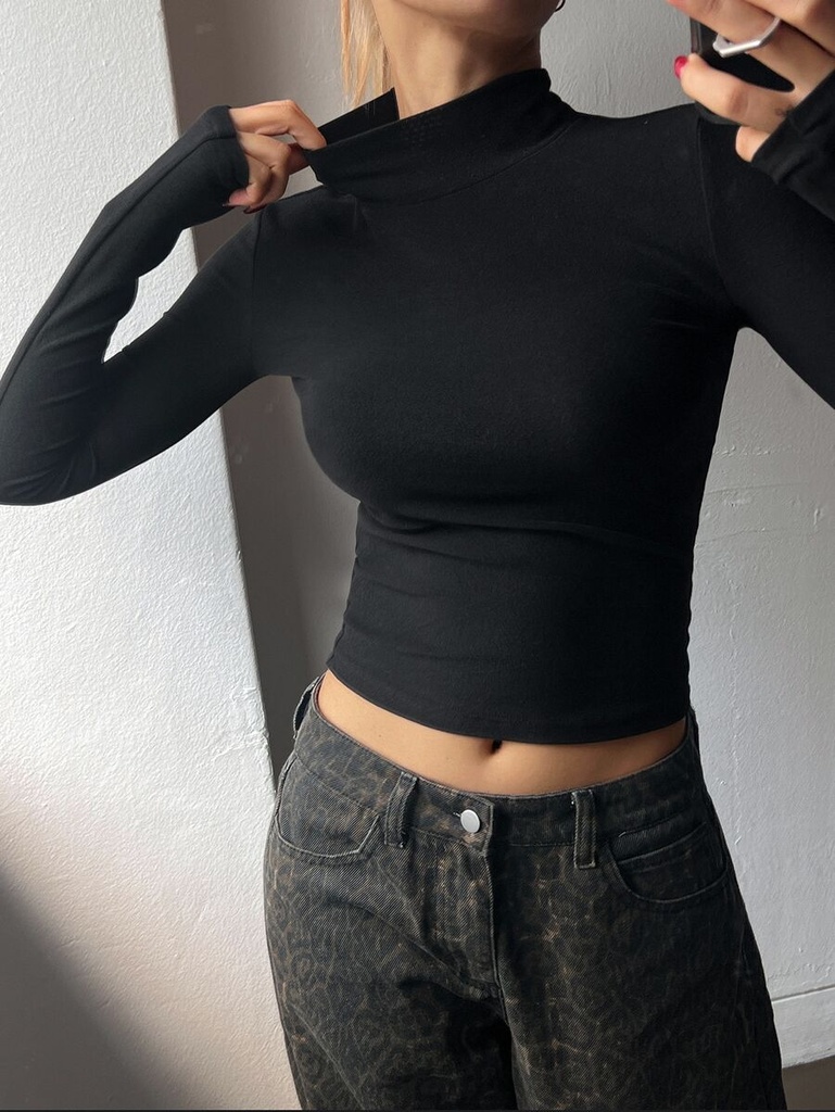 Blusa Negra Manga L — vista 2