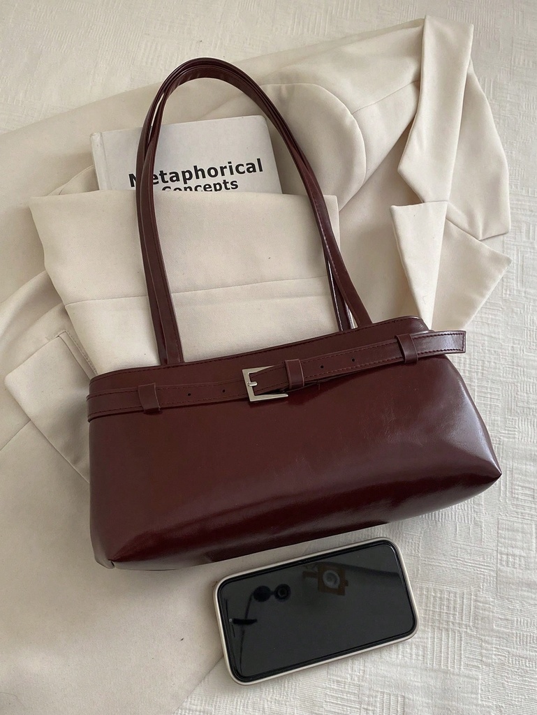 Bolso de Hombro Rojo Vino con Hebilla — vista adicional 2