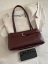 Bolso de Hombro Rojo Vino con Hebilla — vista adicional 2