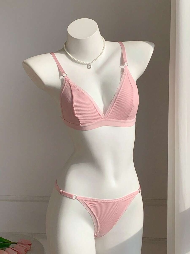 Conjunto de Brasier y Tanga Rosa con Encaje — vista 1