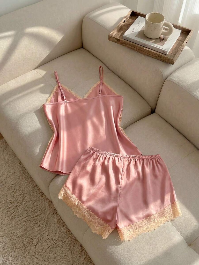 Pijama de Camisola y Short de Satín Rosa con Encaje — vista 2