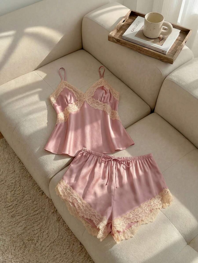 Pijama de Camisola y Short de Satín Rosa con Encaje — vista 3