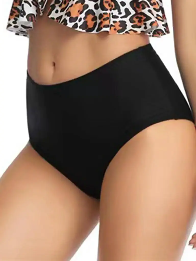 Calzon Bikini Negro Corte Alto 