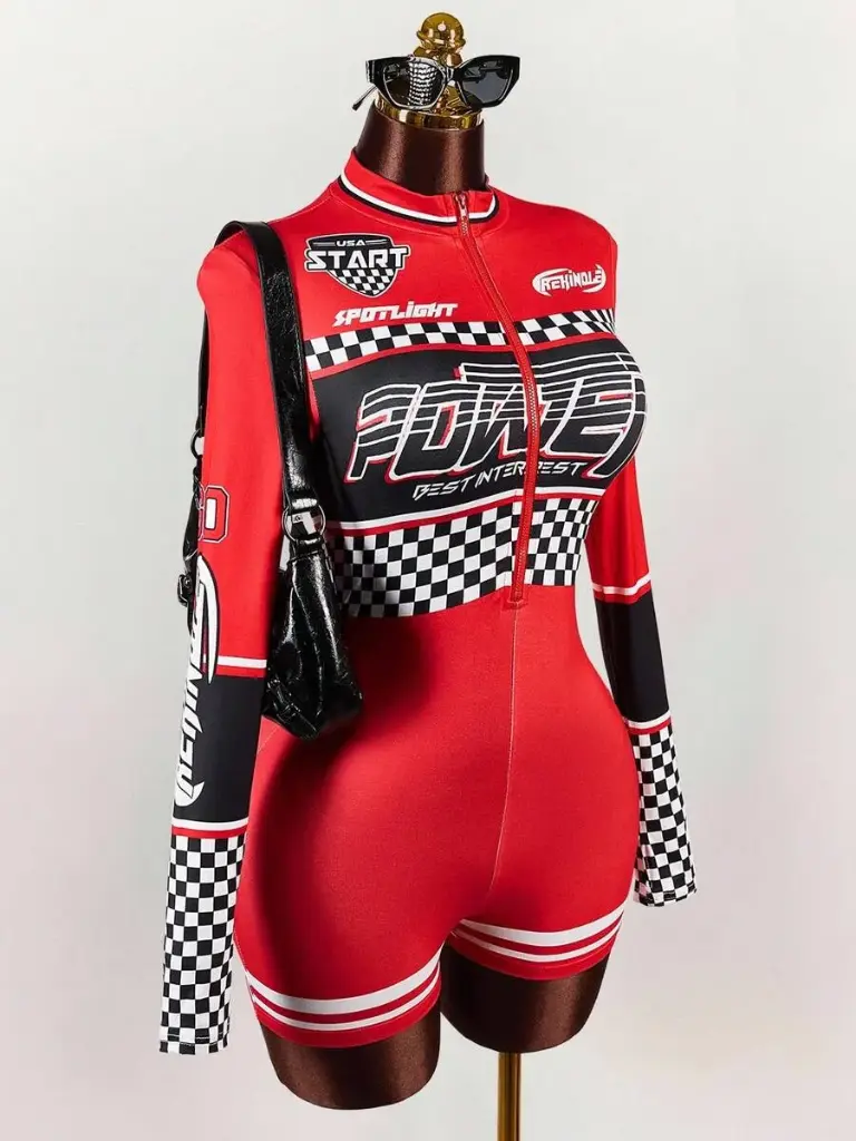 Conjunto Rojo con Estampado de Motocicleta