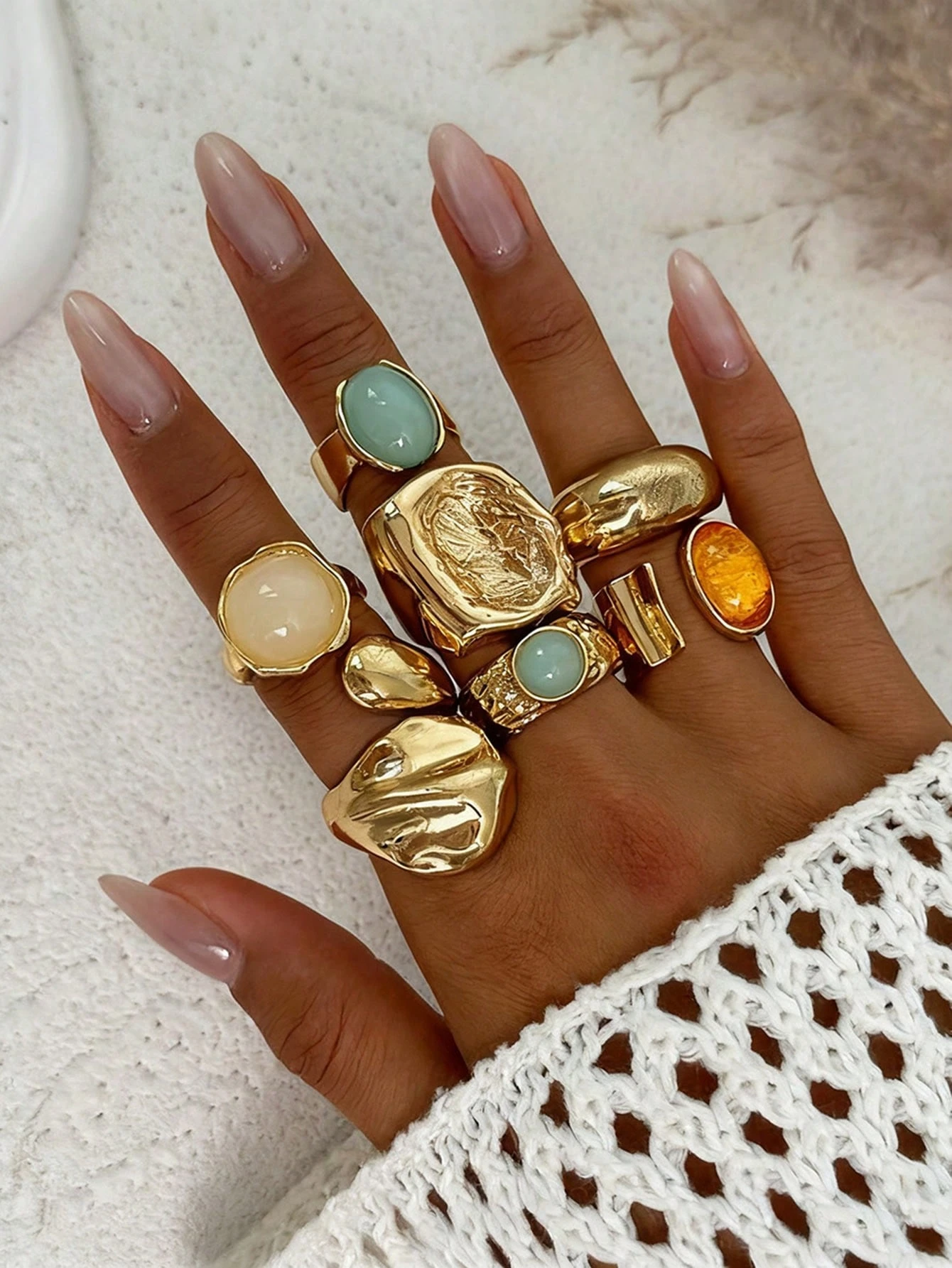Set de 7 Anillos Dorados con Piedras