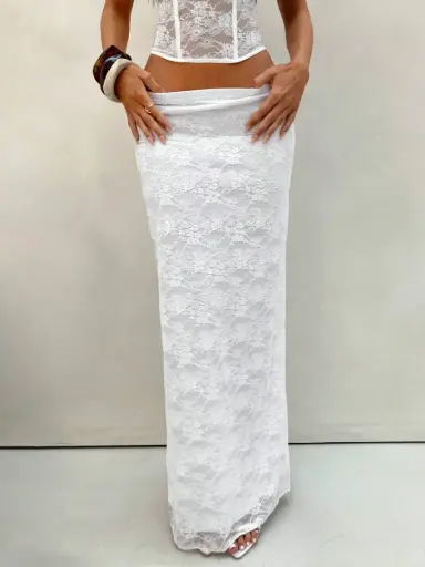 [sz251111929771177231  shein] Falda de Encaje Blanca 